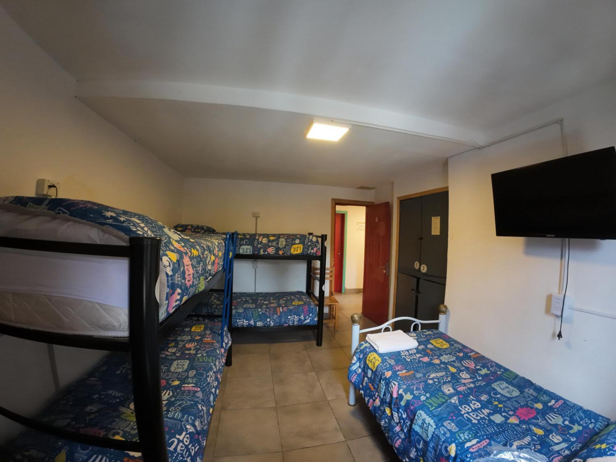 Temiscira Hostel San Carlos de Bariloche Exterior photo